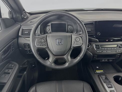 Certified 2024 Honda Passport TrailSport image 23