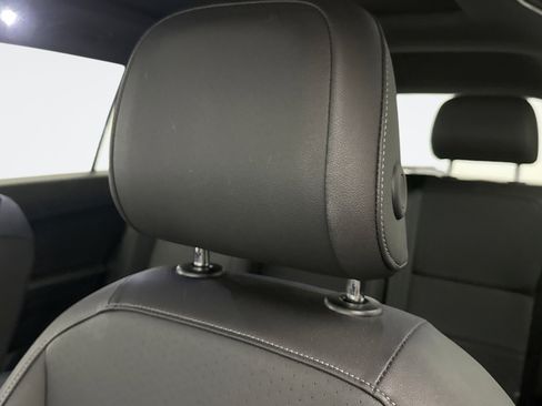 Used 2020 Volkswagen Tiguan SE R-Line AWD/4WD image 8