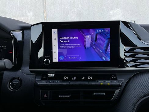 Used 2025 Toyota Camry SE image 26