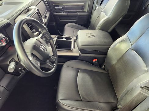 Used 2014 RAM 1500 Sport image 11