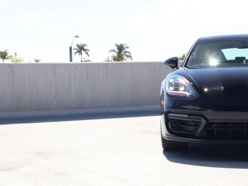 Certified 2023 Porsche Panamera 4 AWD/4WD image 12