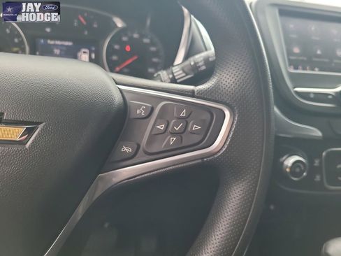 Used 2022 Chevrolet Equinox LT image 17