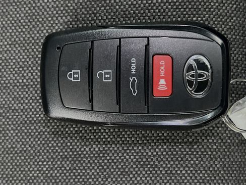Used 2025 Toyota Camry LE w/ Convenience Package FWD image 36