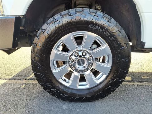 Used 2022 Ford F350 Platinum w/ FX4 Off-Road Package image 10