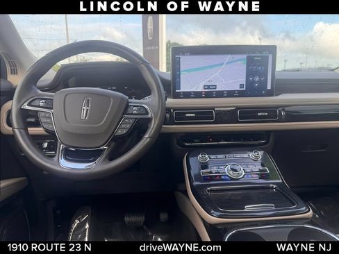 Certified 2022 Lincoln Nautilus Reserve AWD/4WD image 26