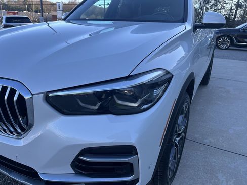 Used 2023 BMW X5 sDrive40i w/ Climate Comfort Package image 11