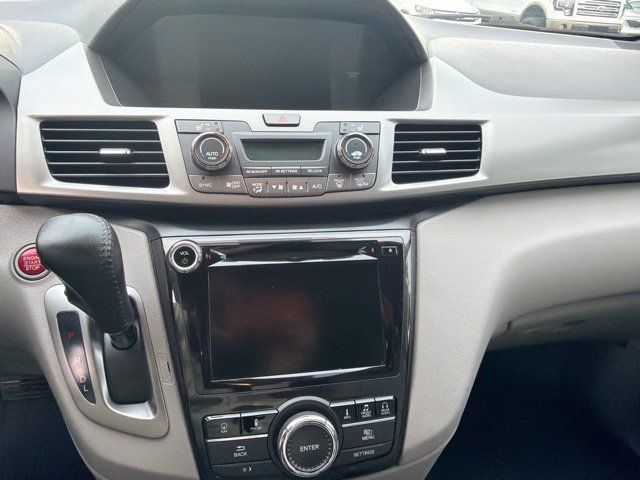 Used 2016 Honda Odyssey Touring Elite image 15
