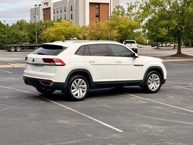 Used 2020 Volkswagen Atlas Cross Sport SE w/ Panoramic Sunroof Package FWD image 8