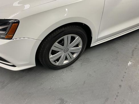 Used 2017 Volkswagen Jetta S w/ Jetta S Cold Weather Package image 3