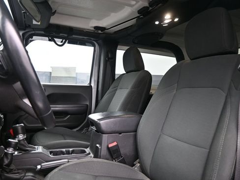 Used 2021 Jeep Wrangler Sport AWD/4WD image 12