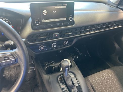 Used 2024 Honda HR-V LX image 5