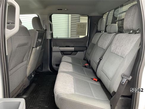 Used 2023 Ford F550 4x4 Crew Cab Super Duty w/ XLT Value Package image 21