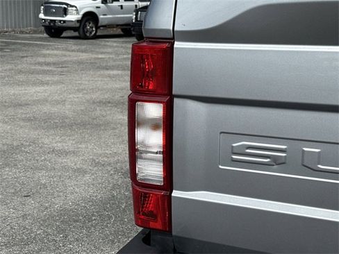 Certified 2022 Ford F250 XLT image 10