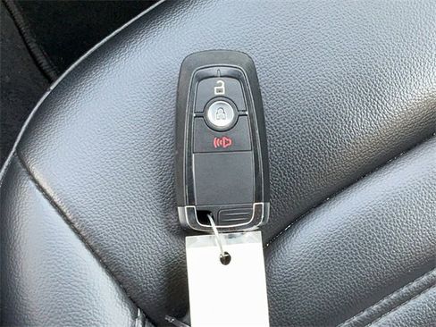 Used 2024 Ford Edge SEL image 28