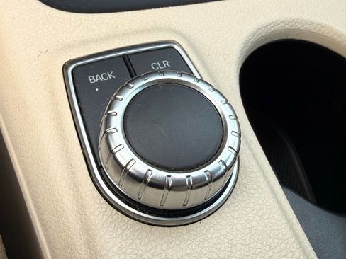 Used 2014 Mercedes-Benz CLA 250 4MATIC image 23