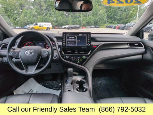 Used 2024 Toyota Camry XSE FWD image 14