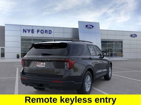 New 2026 Ford Explorer Active image 8