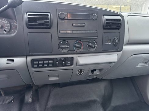 Used 2007 Ford F450 2WD Regular Cab Super Duty image 11