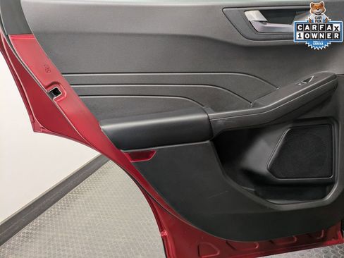 Used 2023 Ford Escape Platinum FWD image 22