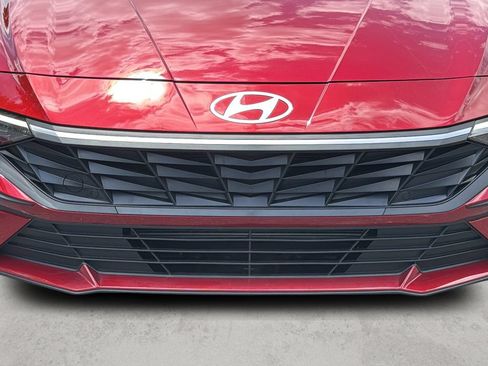 Certified 2025 Hyundai Elantra Sport FWD image 43
