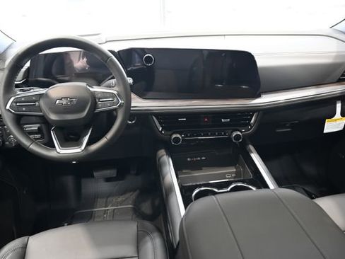 New 2026 Chevrolet Suburban Z71 w/ Comfort Package image 13