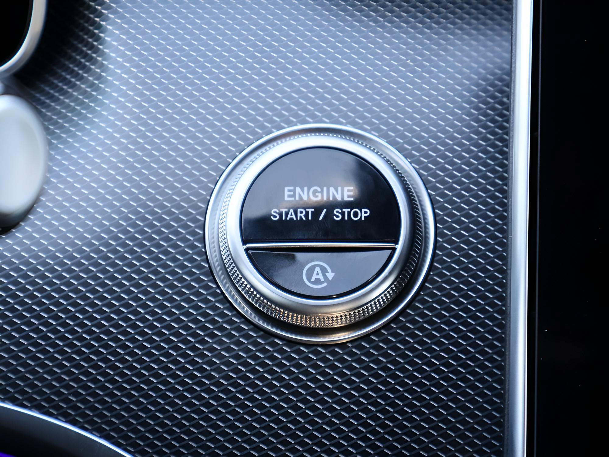 Certified 2026 Mercedes-Benz C 300 4MATIC Sedan image 22