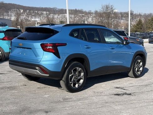 New 2026 Chevrolet Trax LT w/ Driver Confidence Package image 13