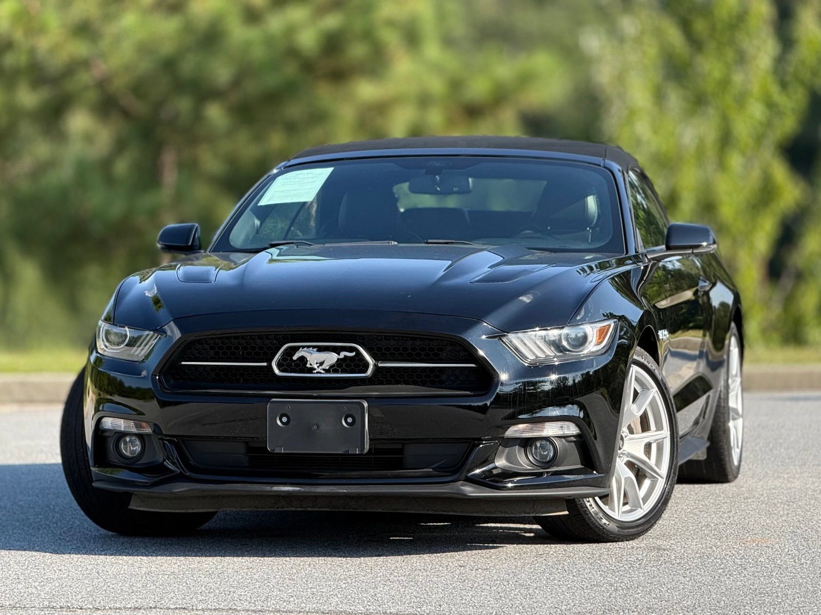 Used 2015 Ford Mustang GT Premium w/ Equipment Group 401A RWD image 2