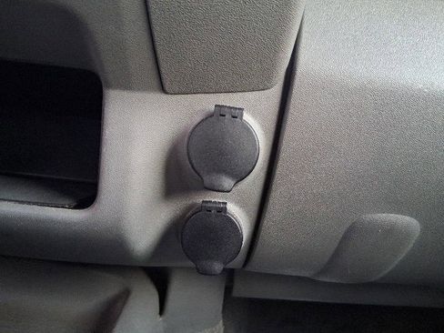 Used 2006 Nissan Frontier SE w/ (P01) Power Pkg image 32