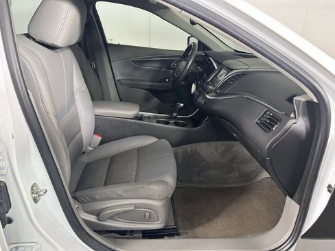 Used 2017 Chevrolet Impala LS FWD image 26