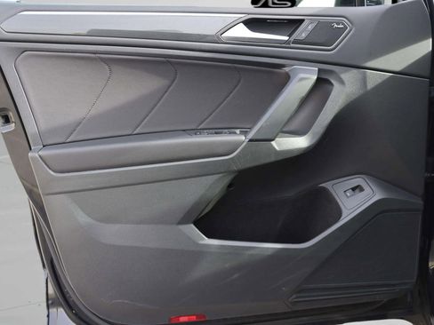 Used 2019 Volkswagen Tiguan SEL Premium R-Line w/ 3rd Row Seat Package image 14