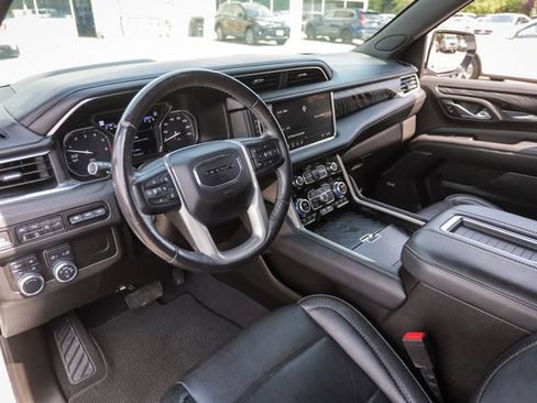 Used 2021 GMC Yukon XL Denali w/ Denali Premium Package AWD/4WD image 56