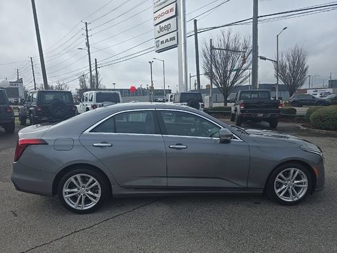 Used 2022 Cadillac CT4 Luxury w/ Cold Weather Package RWD image 2