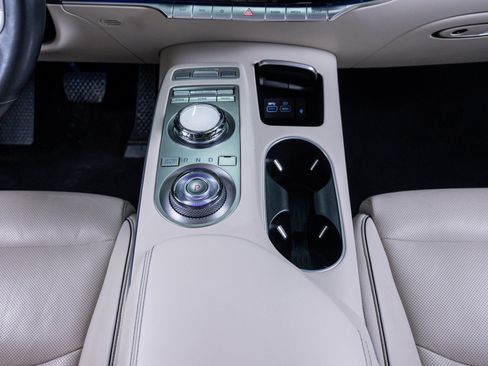 Used 2022 Genesis GV70 2.5T Advanced w/ Advanced Package image 29