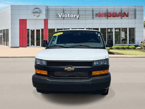 Used 2025 Chevrolet Express 2500 Extended w/ Driver Convenience Package RWD image 8