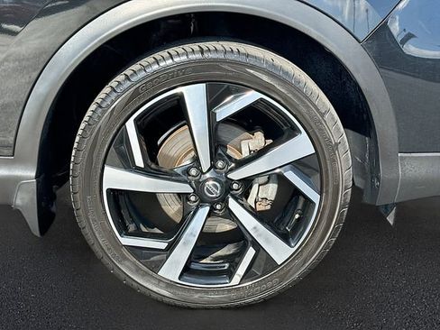 Used 2020 Nissan Rogue Sport SL w/ Premium Package image 32