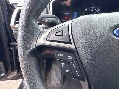 Used 2020 Ford Fusion SE FWD image 16