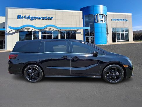 Used 2024 Honda Odyssey Sport image 7