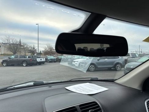 Used 2020 Dodge Journey SE w/ SE Popular Equipment Group image 29