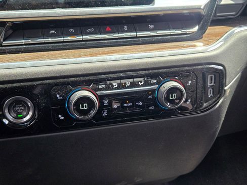 Used 2024 Chevrolet Silverado 1500 LT image 27