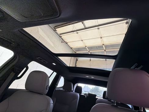Certified 2024 GMC Acadia Elevation w/ Luxury Package FWD image 23