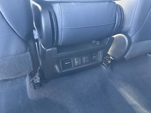 Used 2019 Chevrolet Silverado 1500 LT w/ Texas Edition image 18