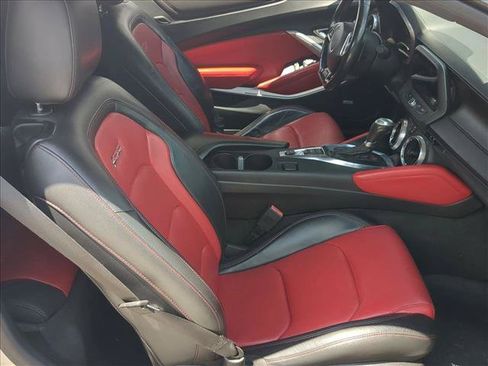 Used 2018 Chevrolet Camaro SS RWD image 19