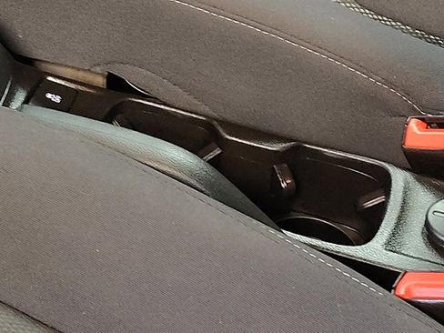 Used 2019 Chevrolet Sonic LT w/ Convenience Package image 26