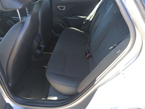 New 2026 Kia K4 LXS image 16