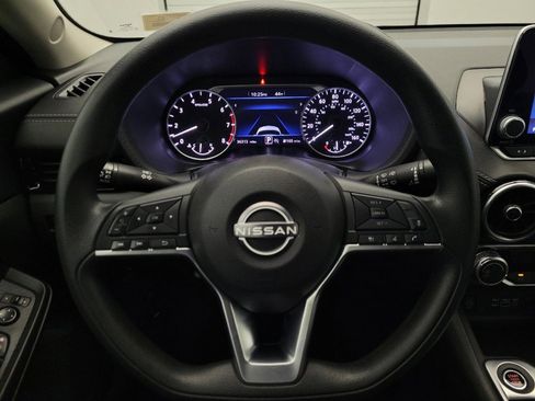 Used 2024 Nissan Sentra SV image 22