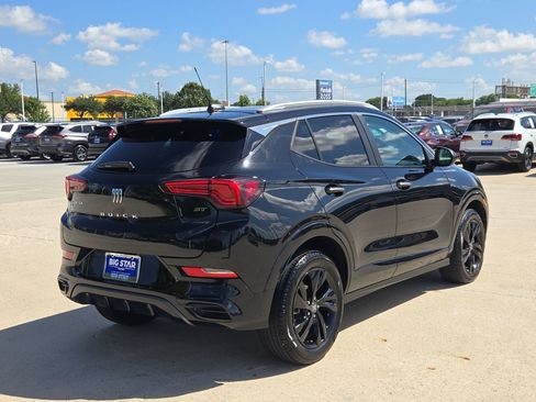 Used 2024 Buick Encore GX Sport Touring AWD/4WD image 3