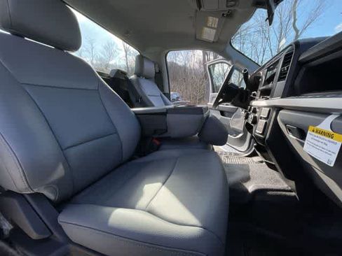New 2024 Ford F550 4x4 Regular Cab Super Duty image 32