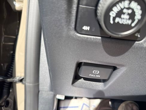 New 2026 Ford Expedition Tremor image 32