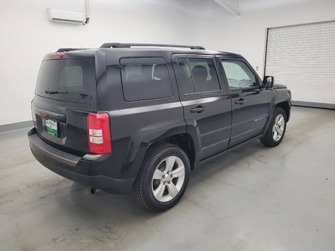 Used 2017 Jeep Patriot Latitude FWD image 10